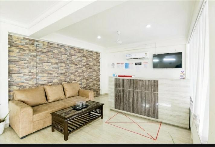 Rbm Residency Hotell Gurgaon Exteriör bild